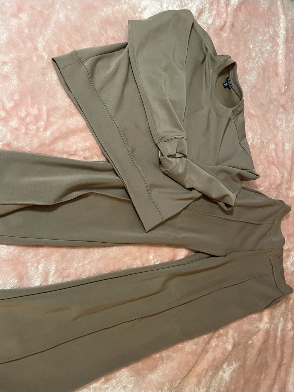 Relaxed Wide-Leg Sweatpants & Top Set - Olive Taupe